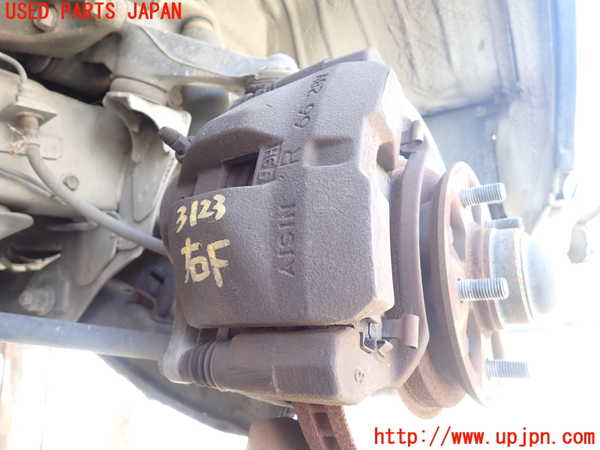 1UPJ-31234080]ハイエースワゴン100系(KZH100G)右フロントキャリパー 中古_m0001.jpg
