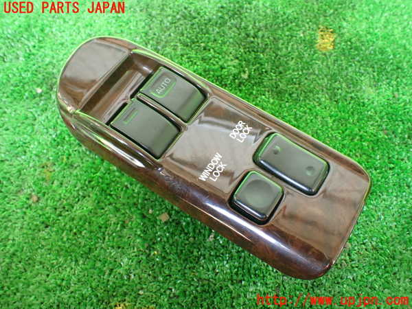 1UPJ-31236240]ハイエースワゴン100系(KZH100G)右前パワーウィンドウスイッチ 中古_m0001.jpg