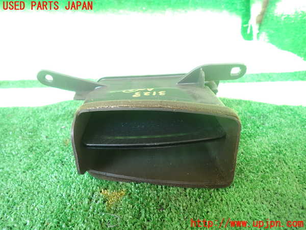 5UPJ-31237527]ハイエースワゴン100系(KZH100G)エアコン吹き出し口2 (左) 中古_m0003.jpg