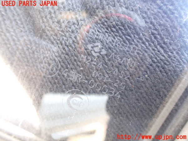 5UPJ-31241230]ビッグホーン(UBS73GW)右前ドア M284 中古_m0005.jpg