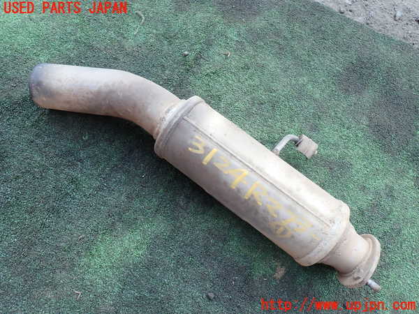 1UPJ-31242671]ビッグホーン(UBS73GW)リアマフラー1 中古_m0001.jpg