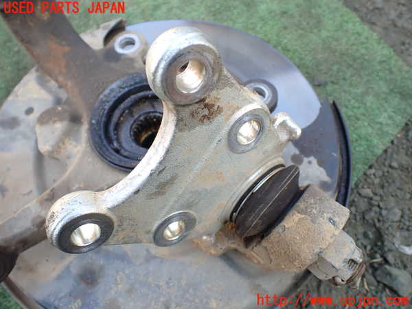 1UPJ-31244290]ビッグホーン(UBS73GW)右フロントナックルハブ 中古_m0003.jpg