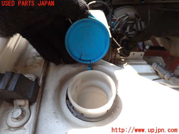 1UPJ-31246791]ビッグホーン(UBS73GW)ウォッシャータンク1 中古_m0002.jpg