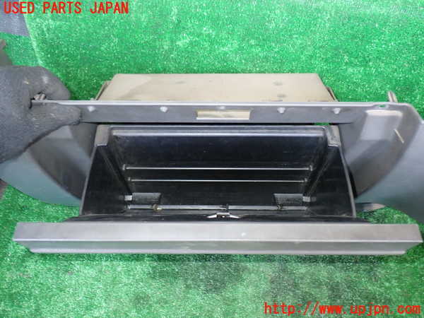 1UPJ-31247516]ビッグホーン(UBS73GW)グローブボックス1 中古_m0003.jpg