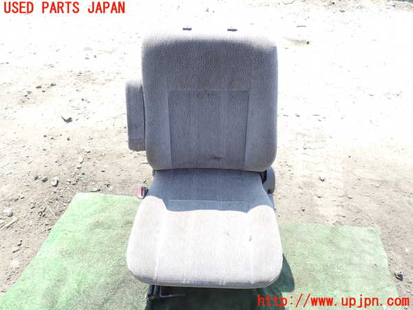 1UPJ-31247065]ビッグホーン(UBS73GW)助手席シート 中古_m0001.jpg