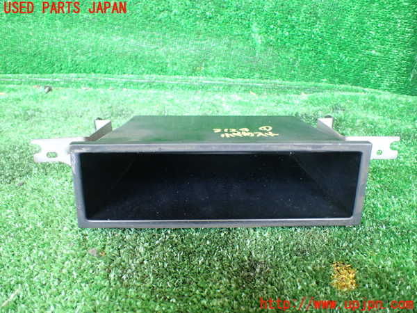 5UPJ-31247841]ビッグホーン(UBS73GW)小物入れ1 中古_m0001.jpg