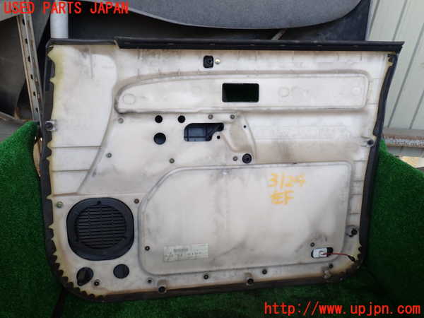 1UPJ-31241264]ビッグホーン(UBS73GW)左前ドア内張り 中古_m0004.jpg