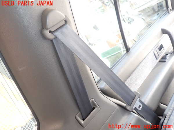 5UPJ-31247185]ビッグホーン(UBS73GW)左2列目シートベルト 中古_m0001.jpg