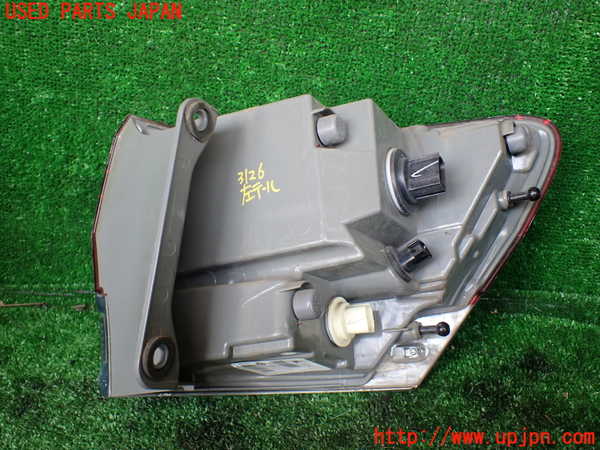 1UPJ-31261536]ジープ・グランドチェロキー(WK36T)左テールランプ 中古_m0004.jpg