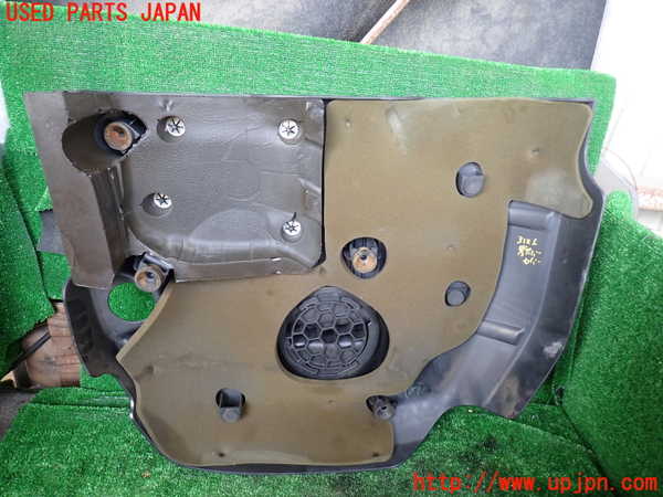 1UPJ-31262160]ジープ・グランドチェロキー(WK36T)エンジンアッパーカバー 中古_m0002.jpg