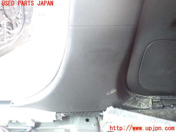 1UPJ-31267665]ジープ・グランドチェロキー(WK36T)右センターピラートリム 中古_m0003.jpg