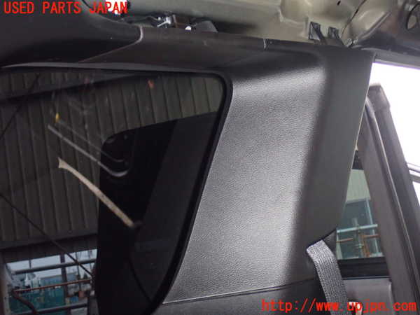 1UPJ-31267680]ジープ・グランドチェロキー(WK36T)左リアピラートリム 中古_m0002.jpg