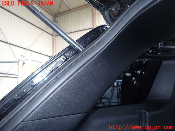 1UPJ-31267680]ジープ・グランドチェロキー(WK36T)左リアピラートリム 中古_m0003.jpg