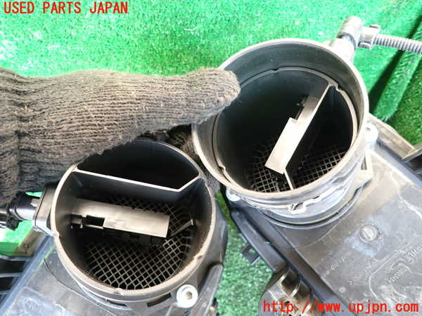 1UPJ-31272560]マセラティ・クアトロポルテ(MQP30A)エアクリーナーボックス 中古_m0003.jpg