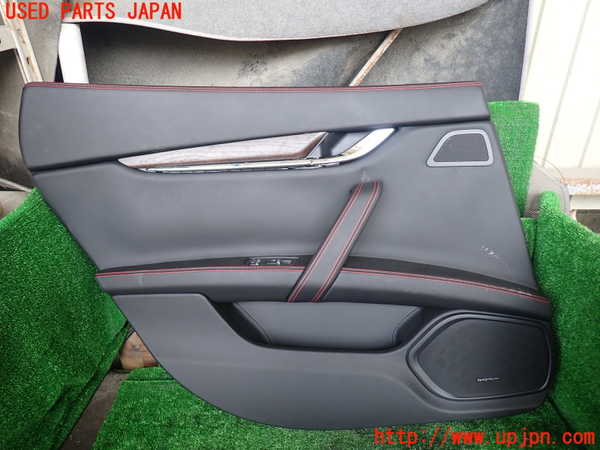1UPJ-31271324]マセラティ・クアトロポルテ(MQP30A)左後ドア内張り 中古_m0001.jpg