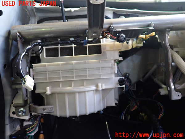 2UPJ-31286081]RX-8(SE3P)エバポレーター1 中古_m0003.jpg