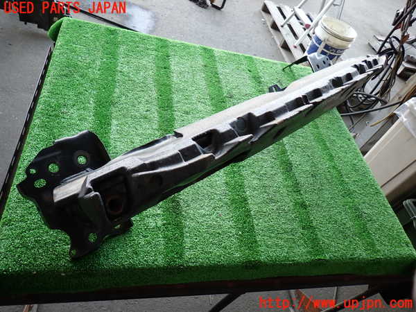 2UPJ-31291014]ポルシェ・カイエン ターボ(9PAM4851A)フロントバンパーホースメント 中古_m0001.jpg