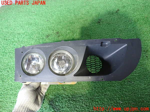 2UPJ-31291180]ポルシェ・カイエン ターボ(9PAM4851A)右フォグ 中古_m0002.jpg