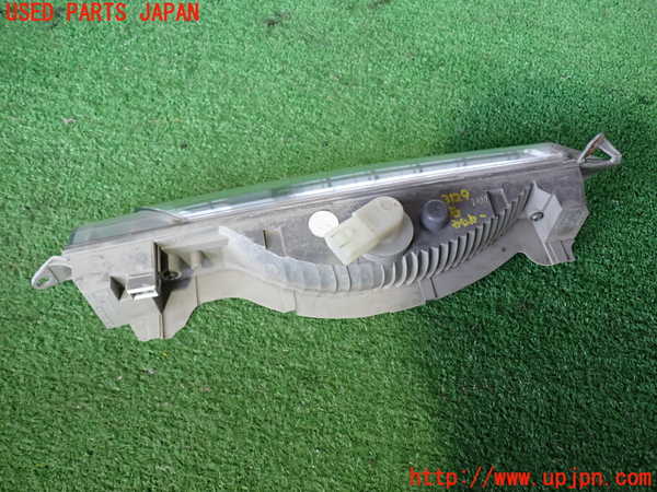 2UPJ-31291160]ポルシェ・カイエン ターボ(9PAM4851A)右ウィンカーレンズ 中古_m0004.jpg