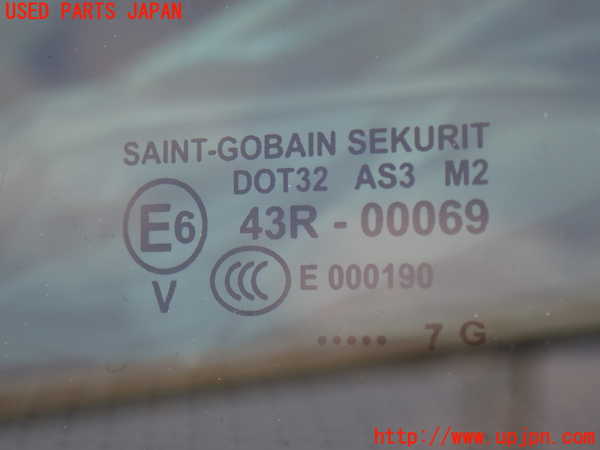 2UPJ-31291380]ポルシェ・カイエン ターボ(9PAM4851A)右クォーターガラス (43R-00069 M2) 中古_m0002.jpg