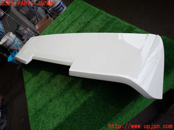 2UPJ-31291520]ポルシェ・カイエン ターボ(9PAM4851A)リアスポイラー 中古_m0002.jpg