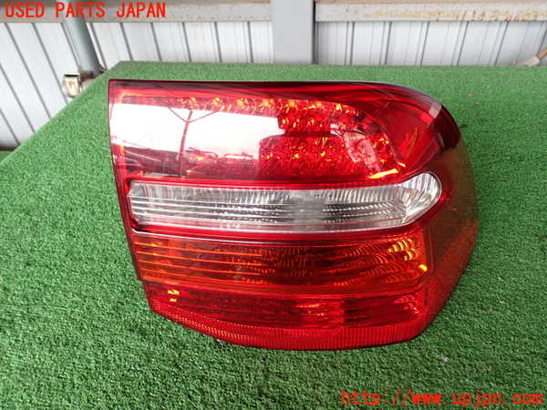 2UPJ-31291530]ポルシェ・カイエン ターボ(9PAM4851A)右テールランプ 中古_m0001.jpg