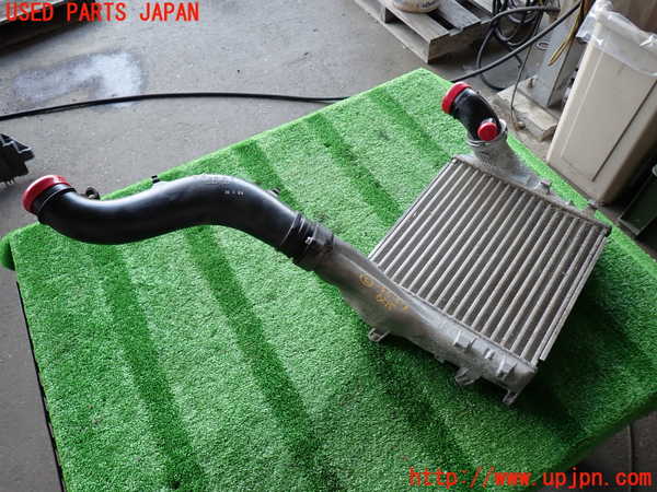 2UPJ-31292452]ポルシェ・カイエン ターボ(9PAM4851A)インタークーラー2 中古_m0001.jpg