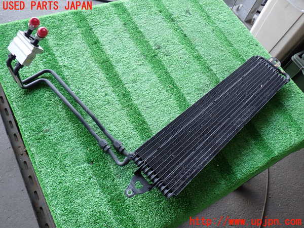 2UPJ-31292482]ポルシェ・カイエン ターボ(9PAM4851A)オイルクーラー2 中古_m0001.jpg