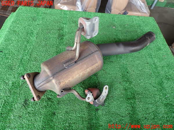 2UPJ-31292661]ポルシェ・カイエン ターボ(9PAM4851A)触媒1 中古_m0004.jpg