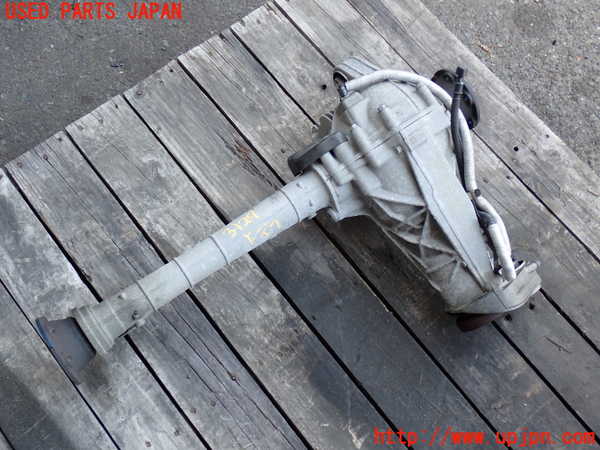 2UPJ-31294350]ポルシェ・カイエン ターボ(9PAM4851A)フロントデフ 中古_m0001.jpg