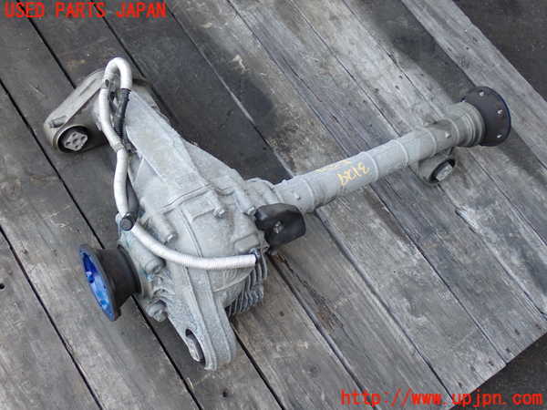 2UPJ-31294350]ポルシェ・カイエン ターボ(9PAM4851A)フロントデフ 中古_m0002.jpg