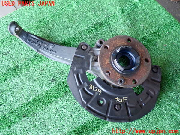 2UPJ-31294290]ポルシェ・カイエン ターボ(9PAM4851A)右フロントナックルハブ 中古_m0001.jpg