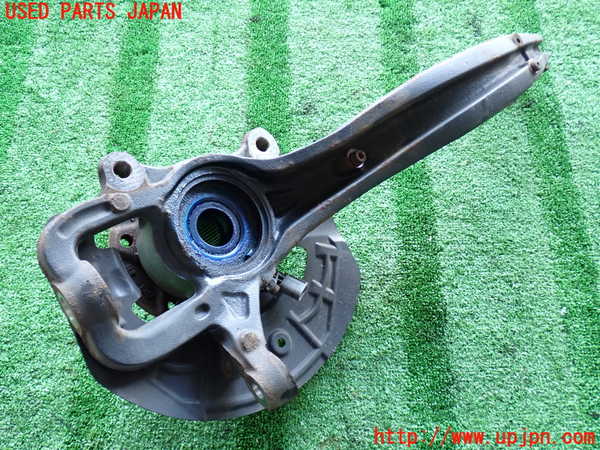 2UPJ-31294290]ポルシェ・カイエン ターボ(9PAM4851A)右フロントナックルハブ 中古_m0002.jpg