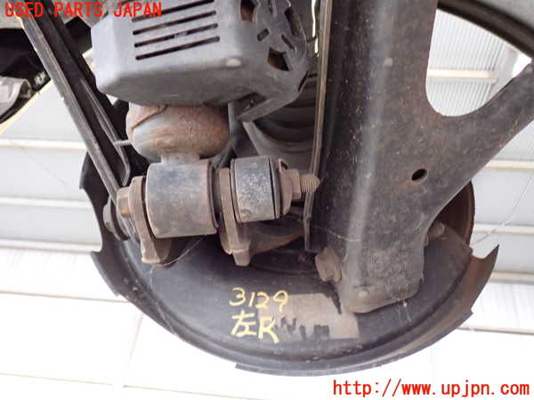 2UPJ-31294305]ポルシェ・カイエン ターボ(9PAM4851A)左リアナックルハブ 中古_m0002.jpg