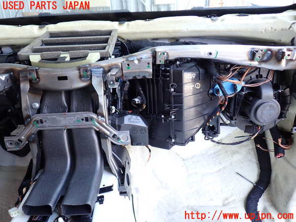 2UPJ-31296081]ポルシェ・カイエン ターボ(9PAM4851A)エバポレーター1 中古_m0001.jpg