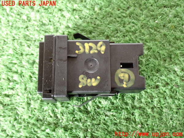 2UPJ-31296312]ポルシェ・カイエン ターボ(9PAM4851A)スイッチ7 (シートヒーター) 中古_m0002.jpg