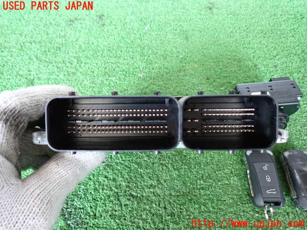 2UPJ-31296110]ポルシェ・カイエン ターボ(9PAM4851A)エンジンコンピューター 中古_m0002.jpg