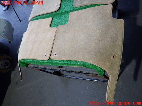 2UPJ-31297800]ポルシェ・カイエン ターボ(9PAM4851A)フロアマット 中古_m0004.jpg