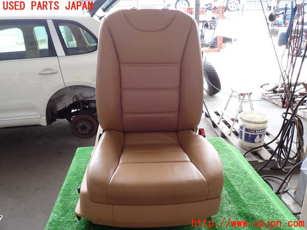 2UPJ-31297065]ポルシェ・カイエン ターボ(9PAM4851A)助手席シート 中古_m0001.jpg