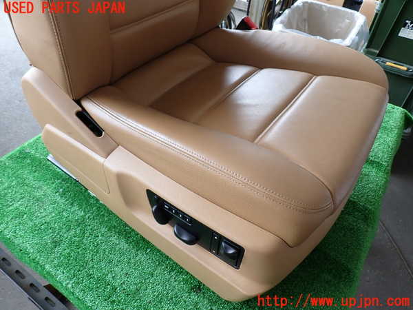 2UPJ-31297065]ポルシェ・カイエン ターボ(9PAM4851A)助手席シート 中古_m0002.jpg