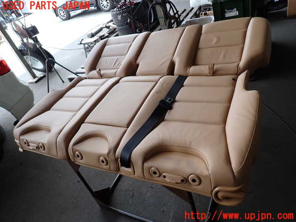 2UPJ-31297385]ポルシェ・カイエン ターボ(9PAM4851A)リアシート 中古_m0002.jpg