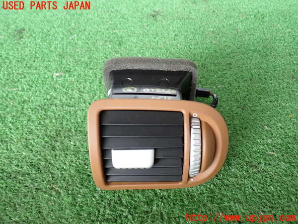 2UPJ-31297527]ポルシェ・カイエン ターボ(9PAM4851A)エアコン吹き出し口2 (右) 中古_m0001.jpg