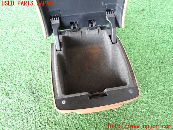 2UPJ-31297549]ポルシェ・カイエン ターボ(9PAM4851A)コンソール 中古_m0002.jpg