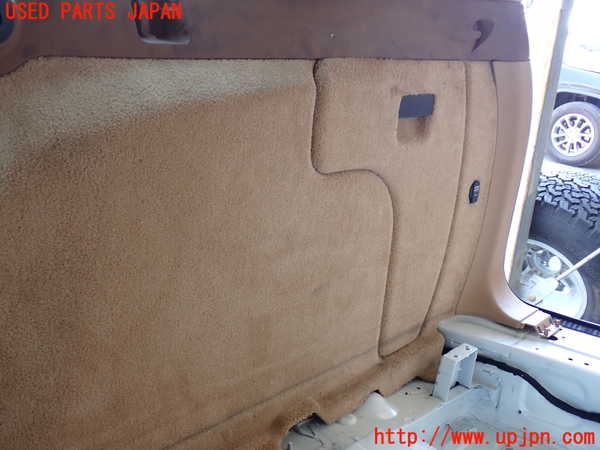 2UPJ-31297675]ポルシェ・カイエン ターボ(9PAM4851A)右リアピラートリム 中古_m0004.jpg