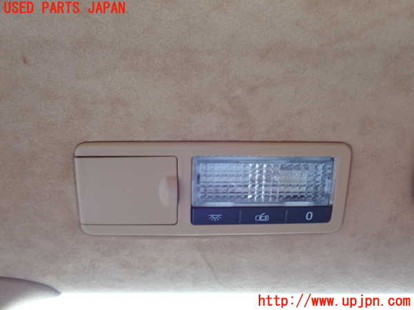 2UPJ-31296412]ポルシェ・カイエン ターボ(9PAM4851A)ルームランプ2 (右 2列目) 中古_m0001.jpg