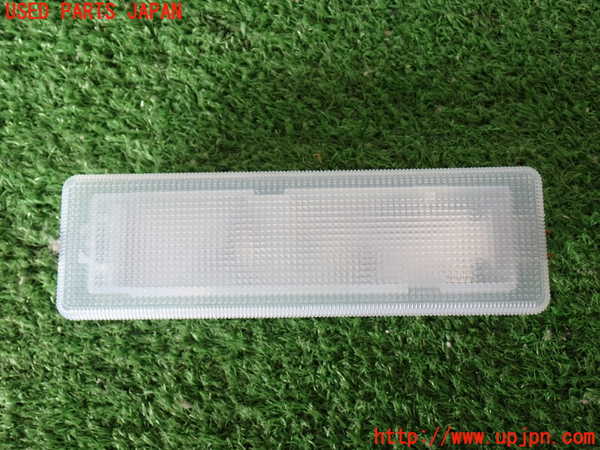 2UPJ-31296414]ポルシェ・カイエン ターボ(9PAM4851A)ルームランプ4 (真中 ラゲッジ) 中古_m0001.jpg