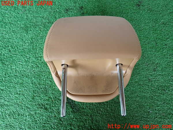 2UPJ-31297150]ポルシェ・カイエン ターボ(9PAM4851A)右2列目ヘッドレスト 中古_m0002.jpg