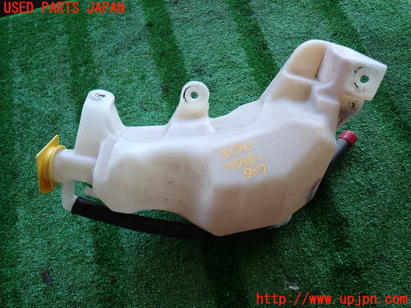 2UPJ-31302410]ジープ・グランドチェロキー(WK36T)ラジエータータンク 中古_m0003.jpg