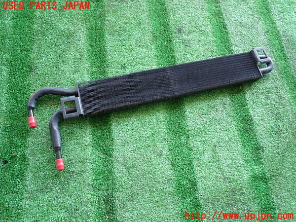 2UPJ-31302481]ジープ・グランドチェロキー(WK36T)オイルクーラー1 中古_m0002.jpg