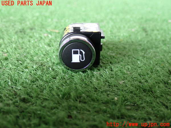 2UPJ-31306307]ジープ・グランドチェロキー(WK36T)スイッチ2 (給油口) 中古_m0001.jpg
